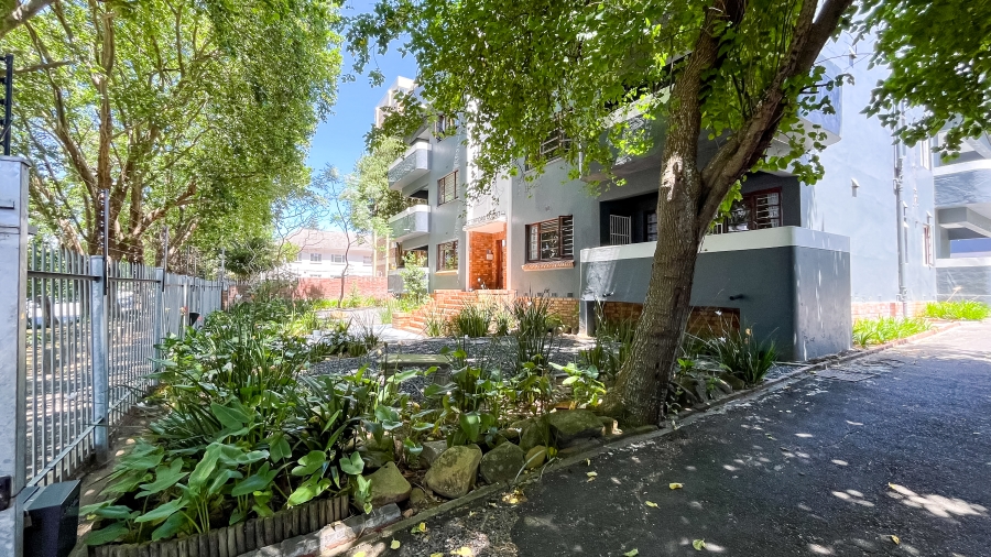 1 Bedroom Property for Sale in Rondebosch Western Cape